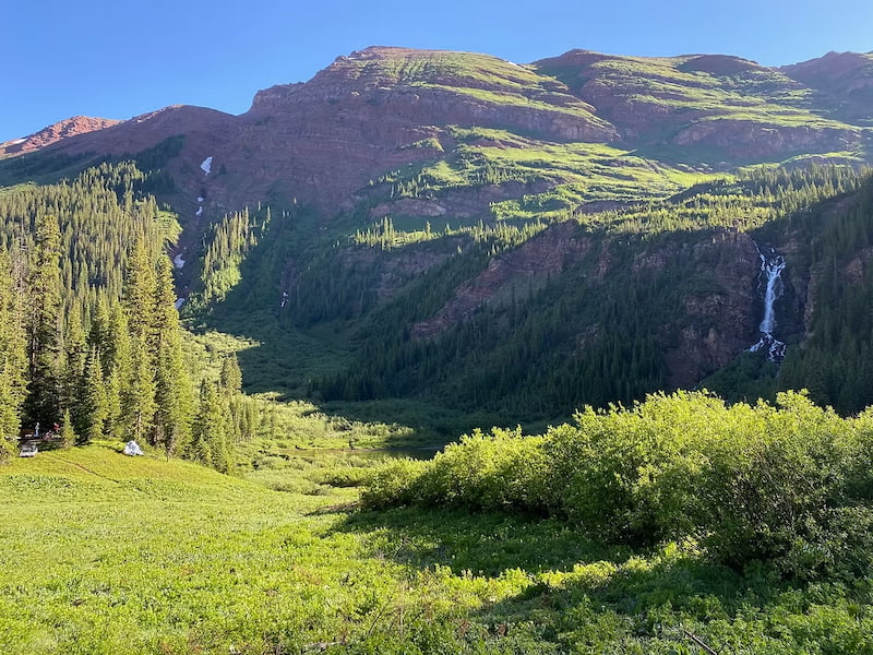 Crystal Falls in the backdrop of the mountains
