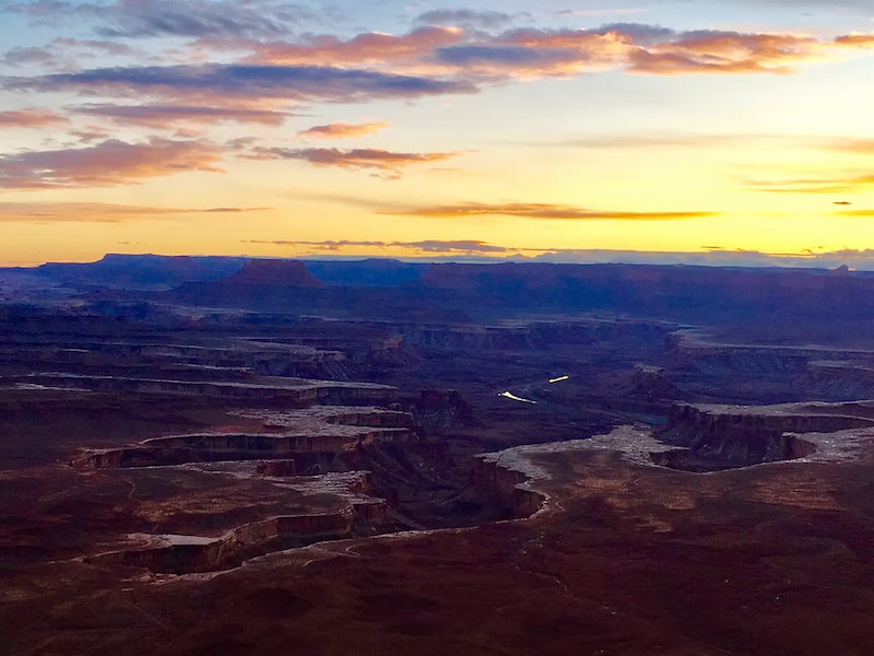Sunset view from Green River Overlook in Canyonlands National Park